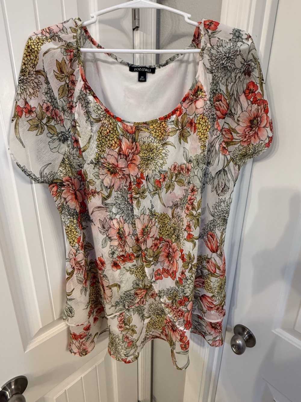 Roz & Ali White Blouse with Pink & Yellow Floral Print
